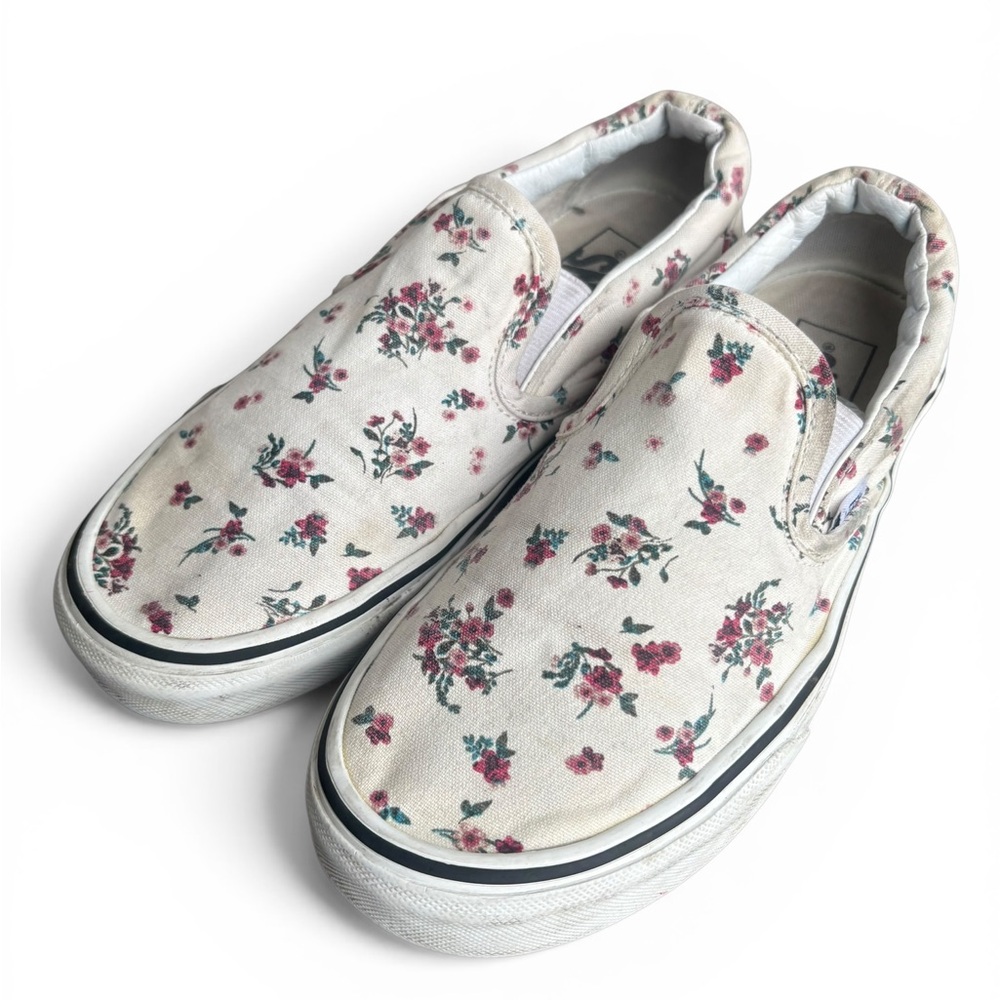 Vans Slip-On Floral roses Canvas Sneakers in White with Pink and Green Flowers